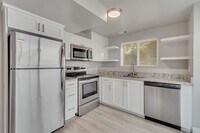 Building Photo - 3707 Kentucky Cir