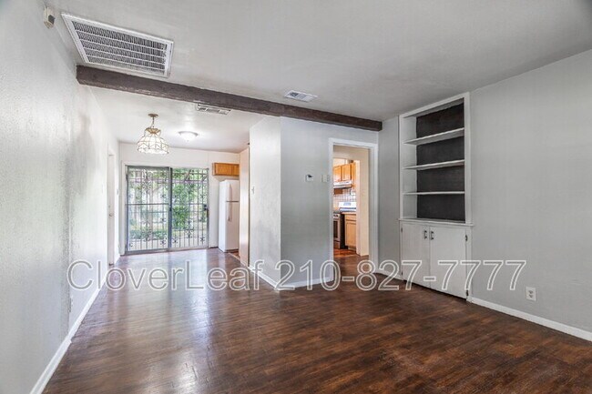 Building Photo - 231 Craigmont Ln
