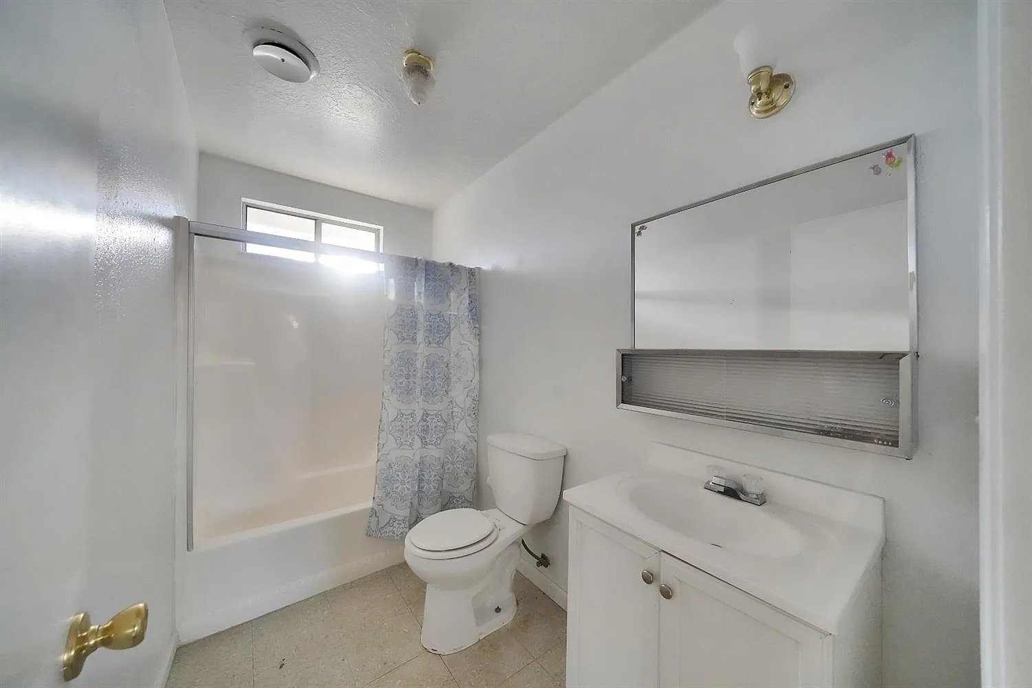 Building Photo - 1101 Snead Dr