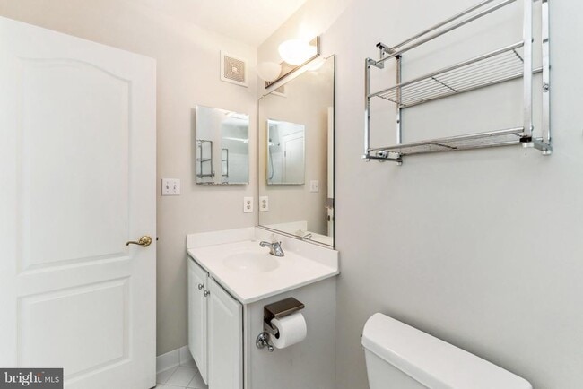 Building Photo - 7489 Carriage Hills Dr