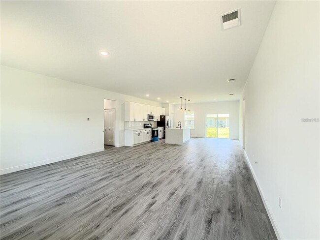 Building Photo - 14245 SW 28th Ct