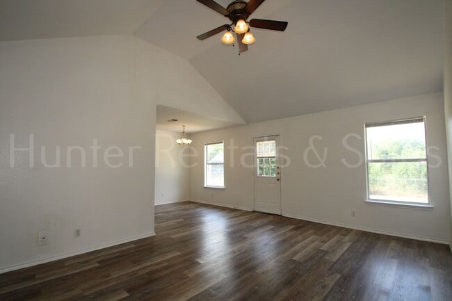Building Photo - North Killeen!