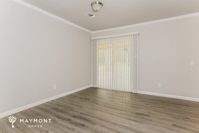 Building Photo - 10501 Laddie Dr