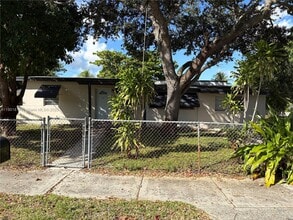 Building Photo - 1741 NE 52nd St