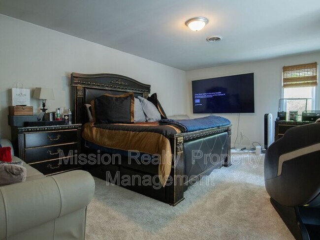 Building Photo - 11412 Parrish Creek Ln