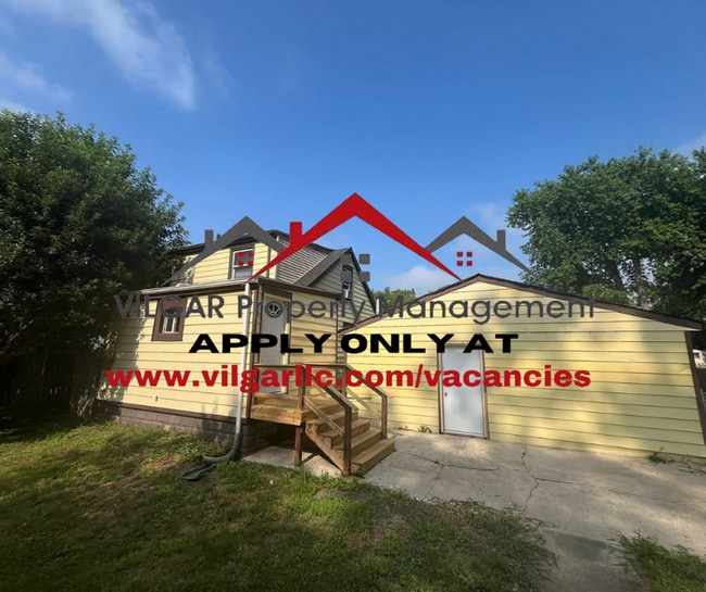 Building Photo - WOW! What a Home…3 spacious bedrooms and 2...