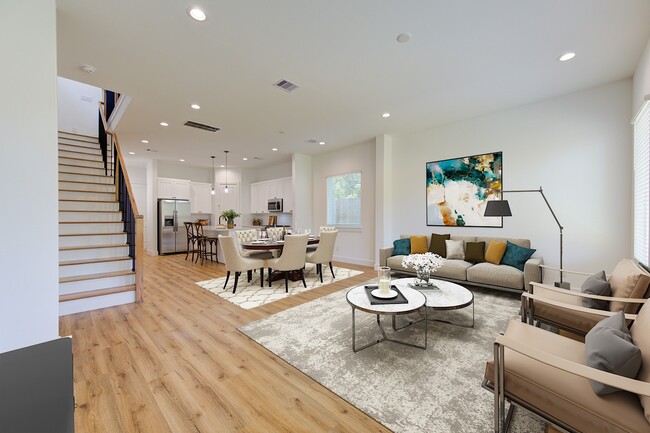 Building Photo - 2708 Noble St