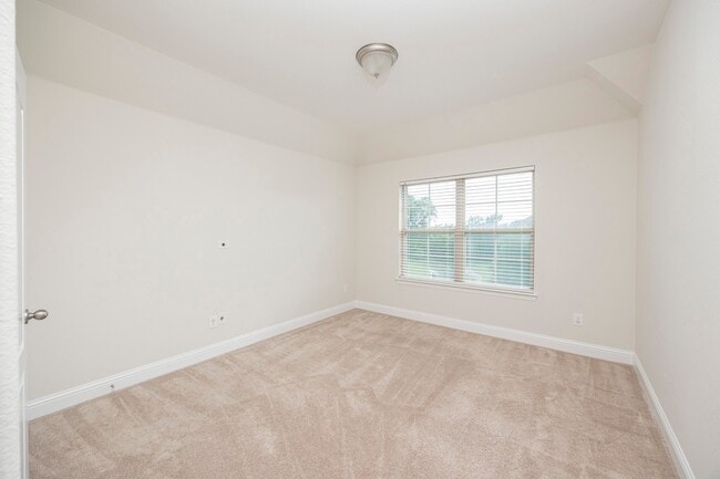 Building Photo - 5313 Basham Ln