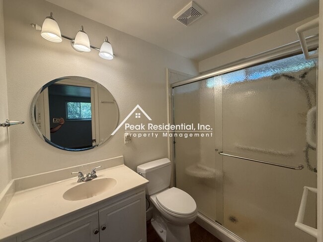 Building Photo - 4301 Cottage Way