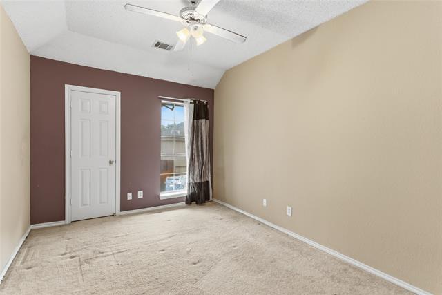 Building Photo - 1701 Creekway Dr