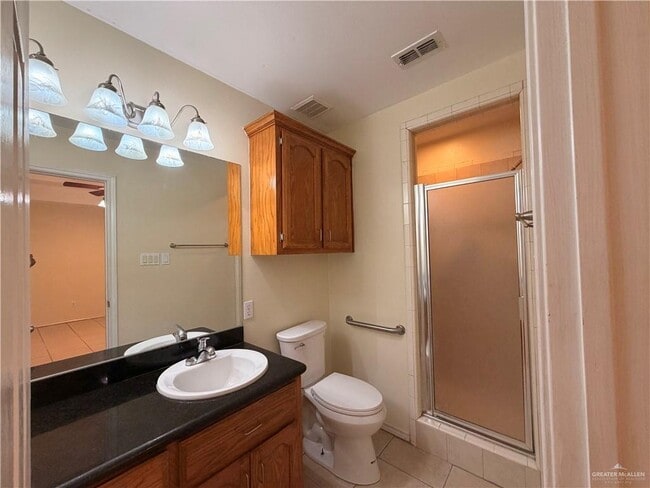 Building Photo - 13 E Pine Creek