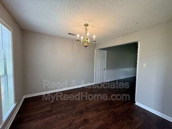 Building Photo - 6556 Birch Hollow Dr