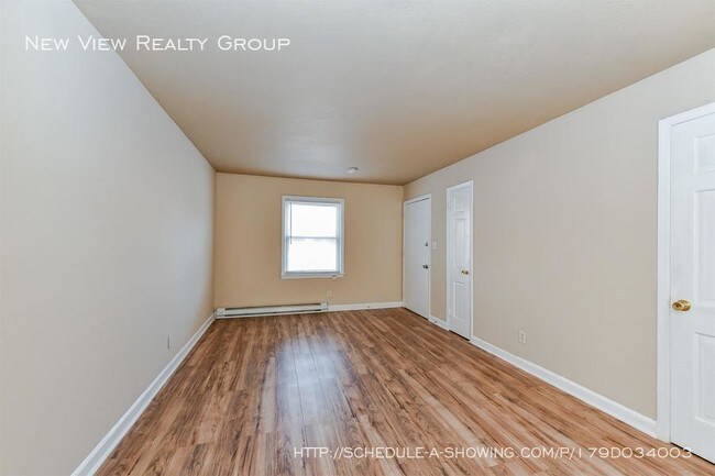 Building Photo - 1701 Remount Rd