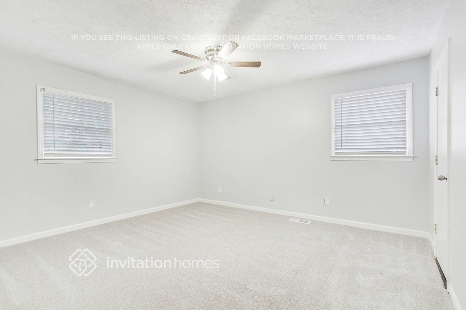 Building Photo - 7280 Hollyhock Dr