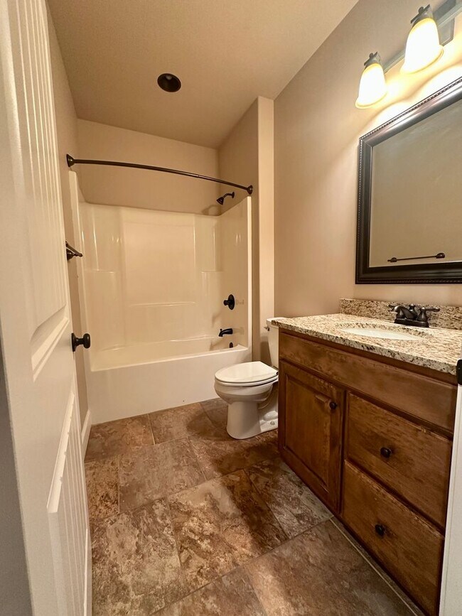 Building Photo - 1250-MF2-IO