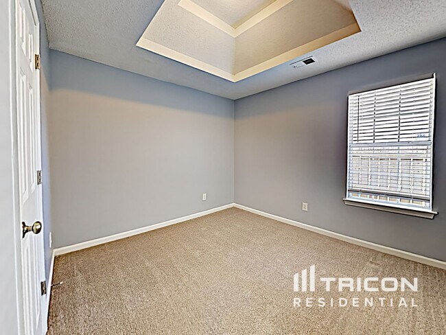Building Photo - 3480 Cameo Ct
