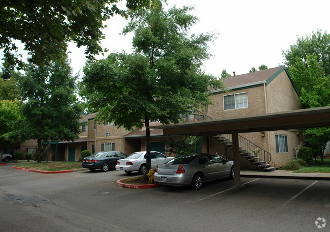 Building Photo - Humboldt Park