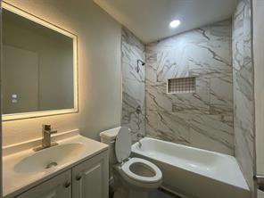 Building Photo - 3134 Rainbow Dr