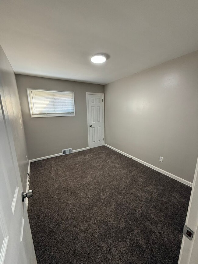 Building Photo - Completely remodeled 3 Bedroom Ranch Home for Rent