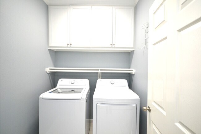Building Photo - 3814 E Piper Grove Dr