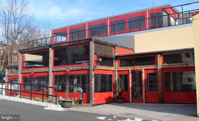 Building Photo - 154 Fairfield Dr
