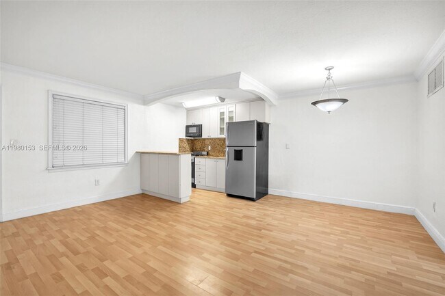 Building Photo - 3245 Virginia St