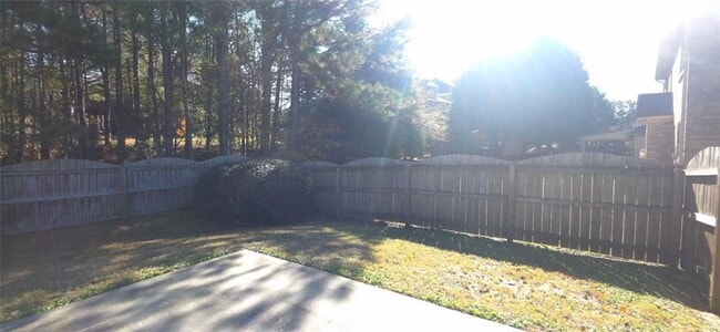 Building Photo - 1593 Park Hollow Ln NE