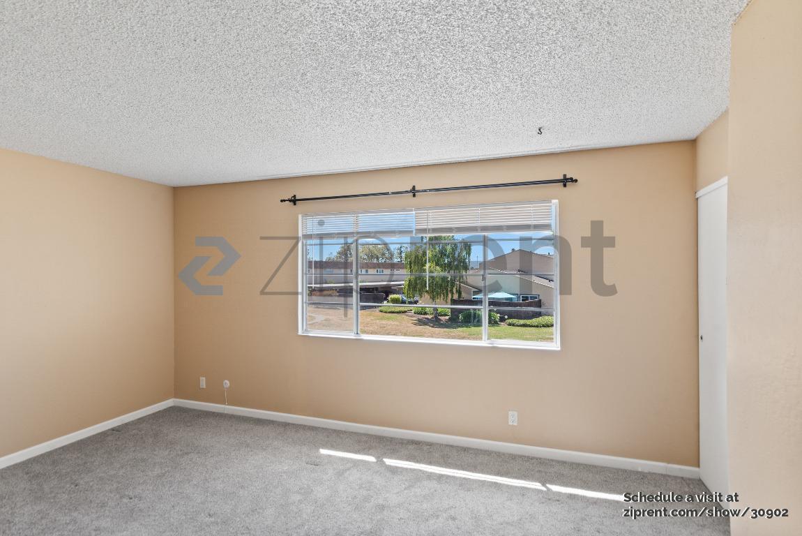 Building Photo - 27561 Stromberg Ct