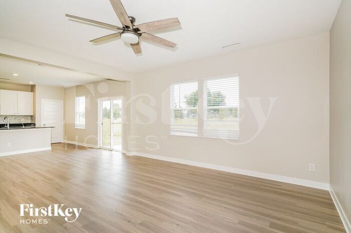Building Photo - 16387 Sedalia Dr