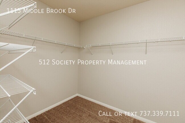 Building Photo - 1115 Middle Brook Dr