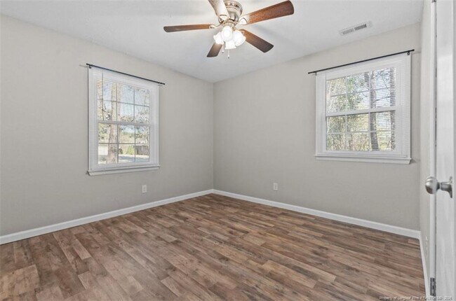 Building Photo - 216 Treadway Ct