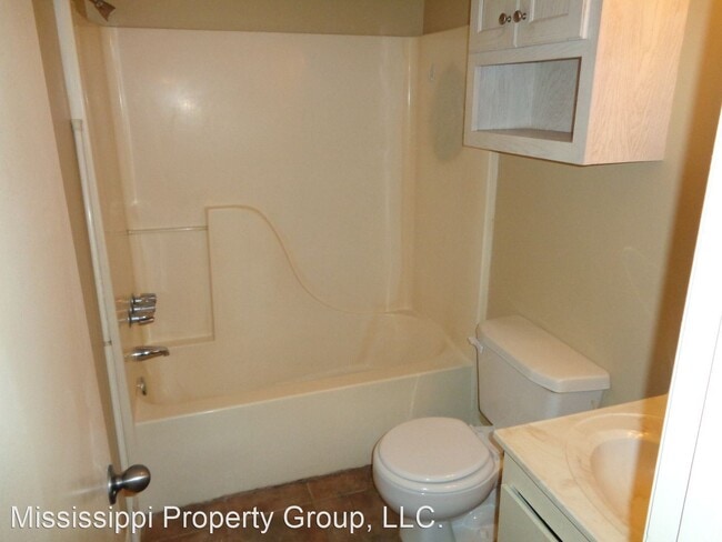 Building Photo - 2 br, 2.5 bath House - 215 Edinburgh Place