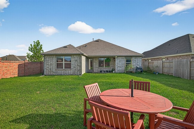 Building Photo - 27222 Woodridge Gln Dr