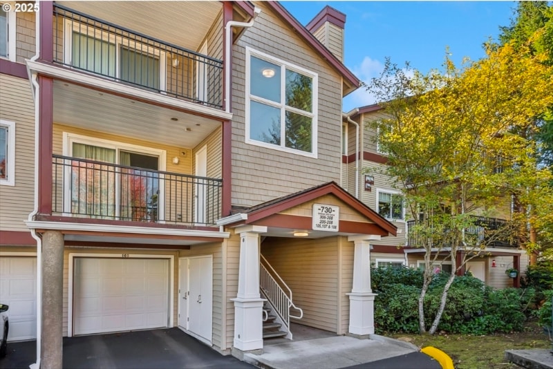 Building Photo - 730 NW 185th Ave