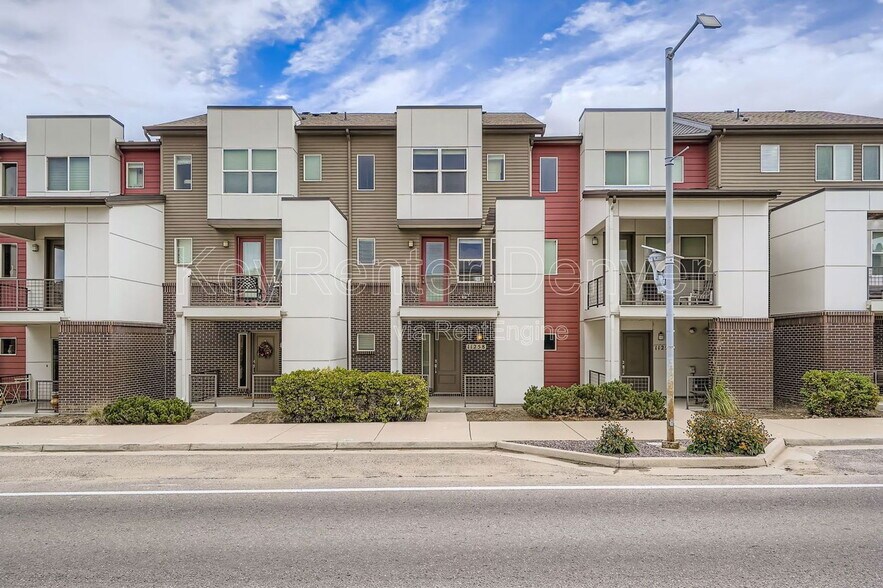 Primary Photo - 11258 Uptown Ave