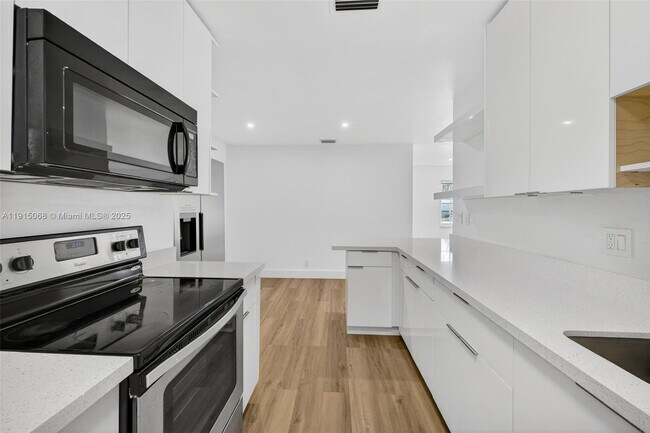 Building Photo - 11301 NW 39th St