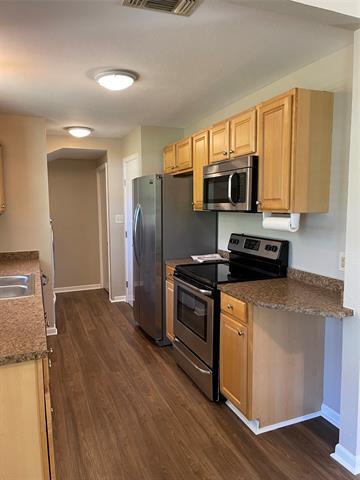 Building Photo - 1509 Mitchell Dr