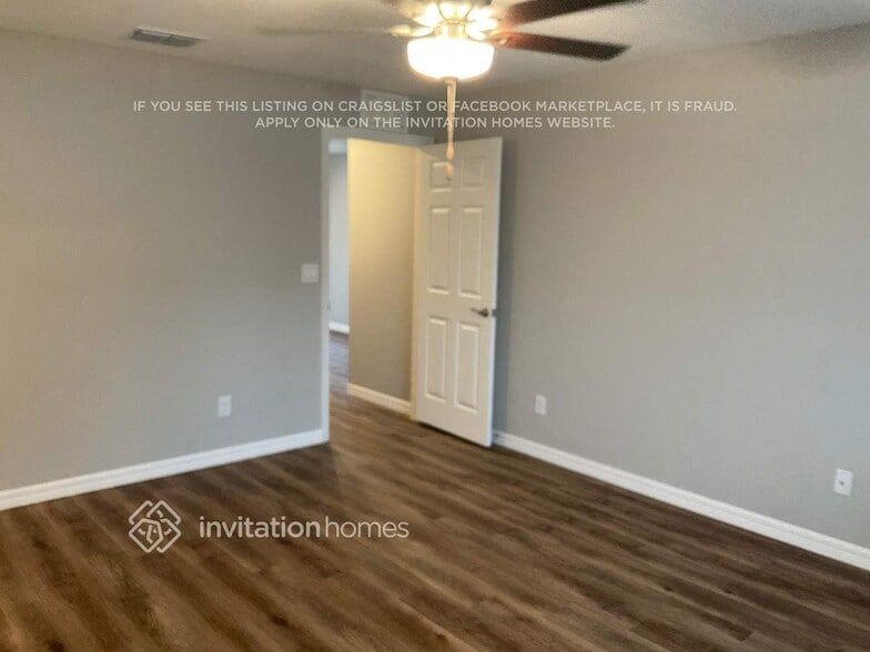 Building Photo - 214 SW 15th Pl