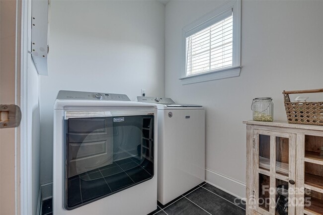 Building Photo - 1505 Landis Ave