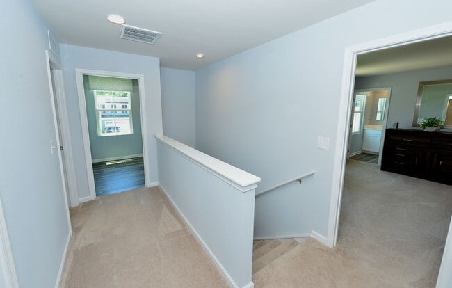 Building Photo - Model Home!