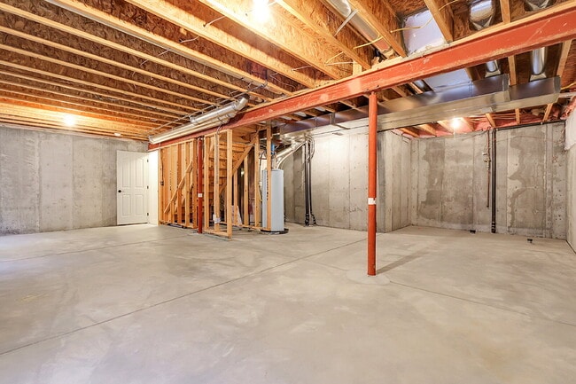 Building Photo - $2,540.95- 3 Bed, 3 Bath Townhome in Aurora with Central AC, In Unit Laundry and Patio Space!