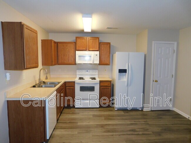 Building Photo - 3131 Decapolis Dr