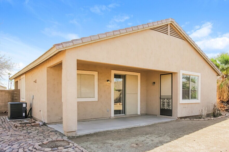 Building Photo - 8724 N 57th Dr