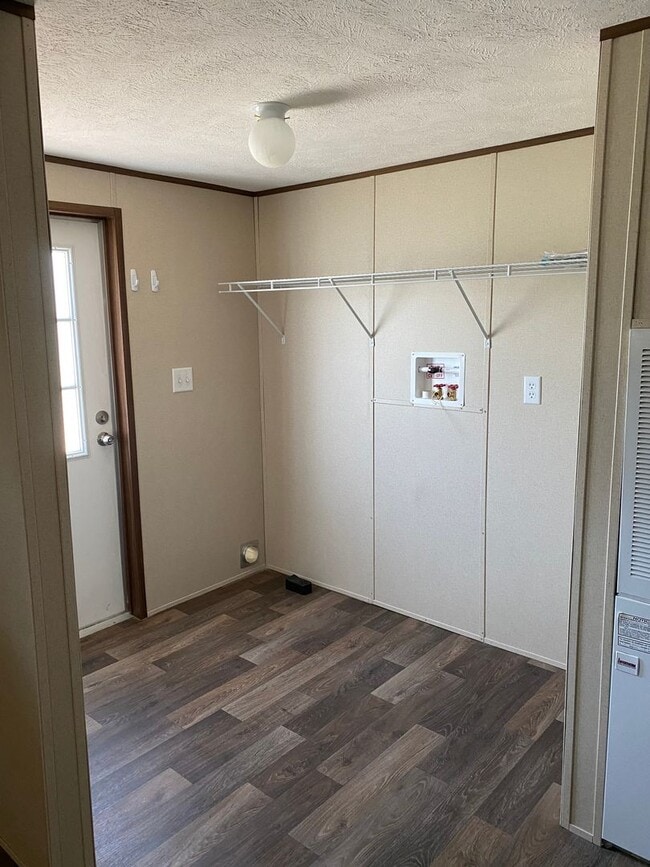 Building Photo - RANCH HOME