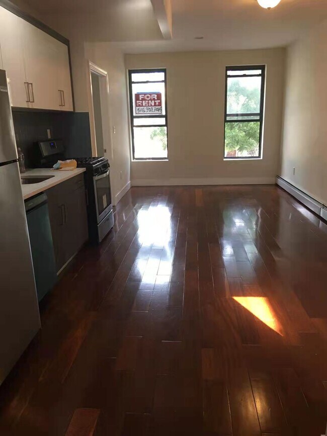 Building Photo - 1860 Prospect Pl