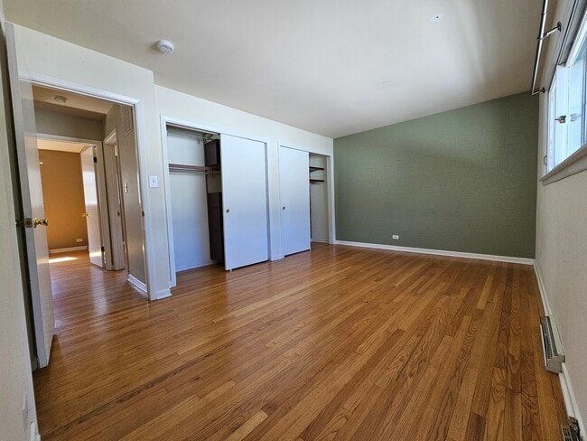 Building Photo - 9924 N Crawford Ave