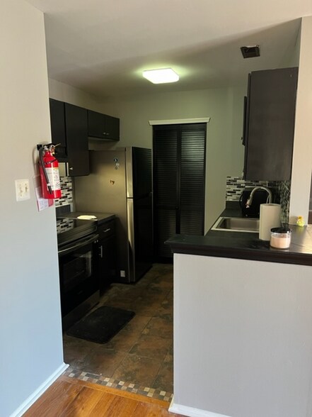 Building Photo - 1508 Britton Pl