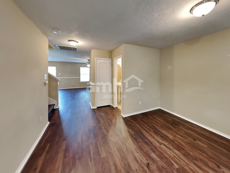 Building Photo - 15326 Boulder Hollow Ln