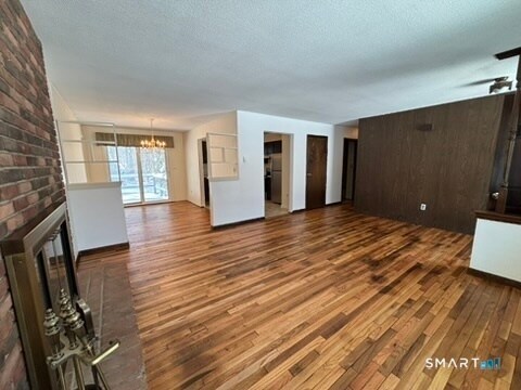 Building Photo - 9 Marywood Rd