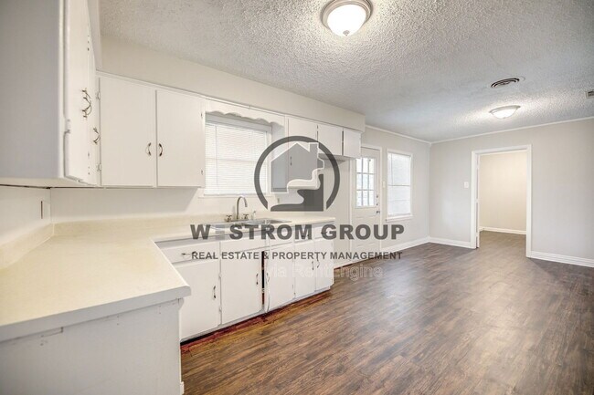 Building Photo - 3635 Rogene St